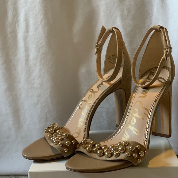 Sam Edelman Tan Suede Heel with Gold Stud Detail - Picture 5 of 6